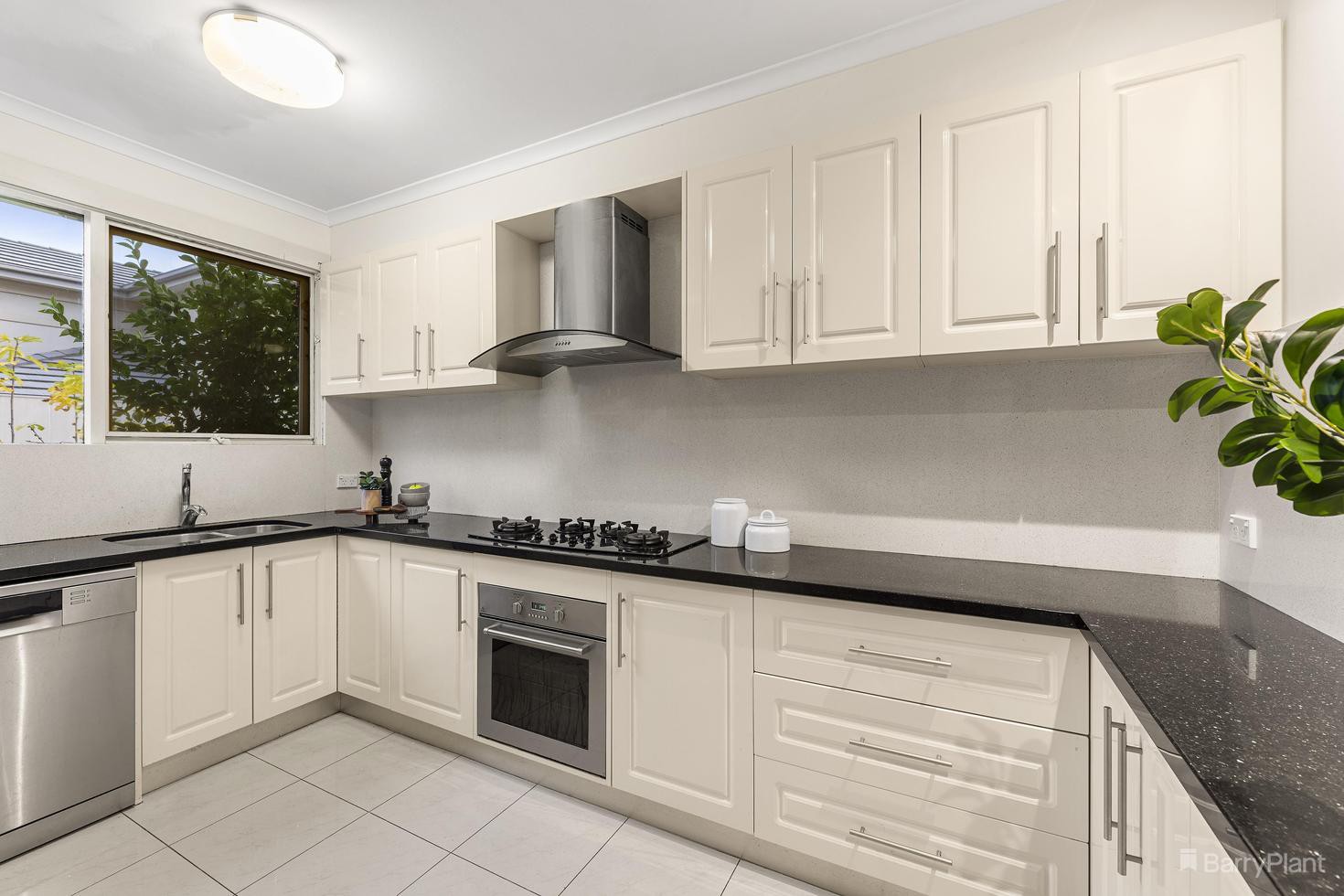 2/174 Springfield Road, Blackburn, VIC 3130, Blackburn - Thumbnail 3