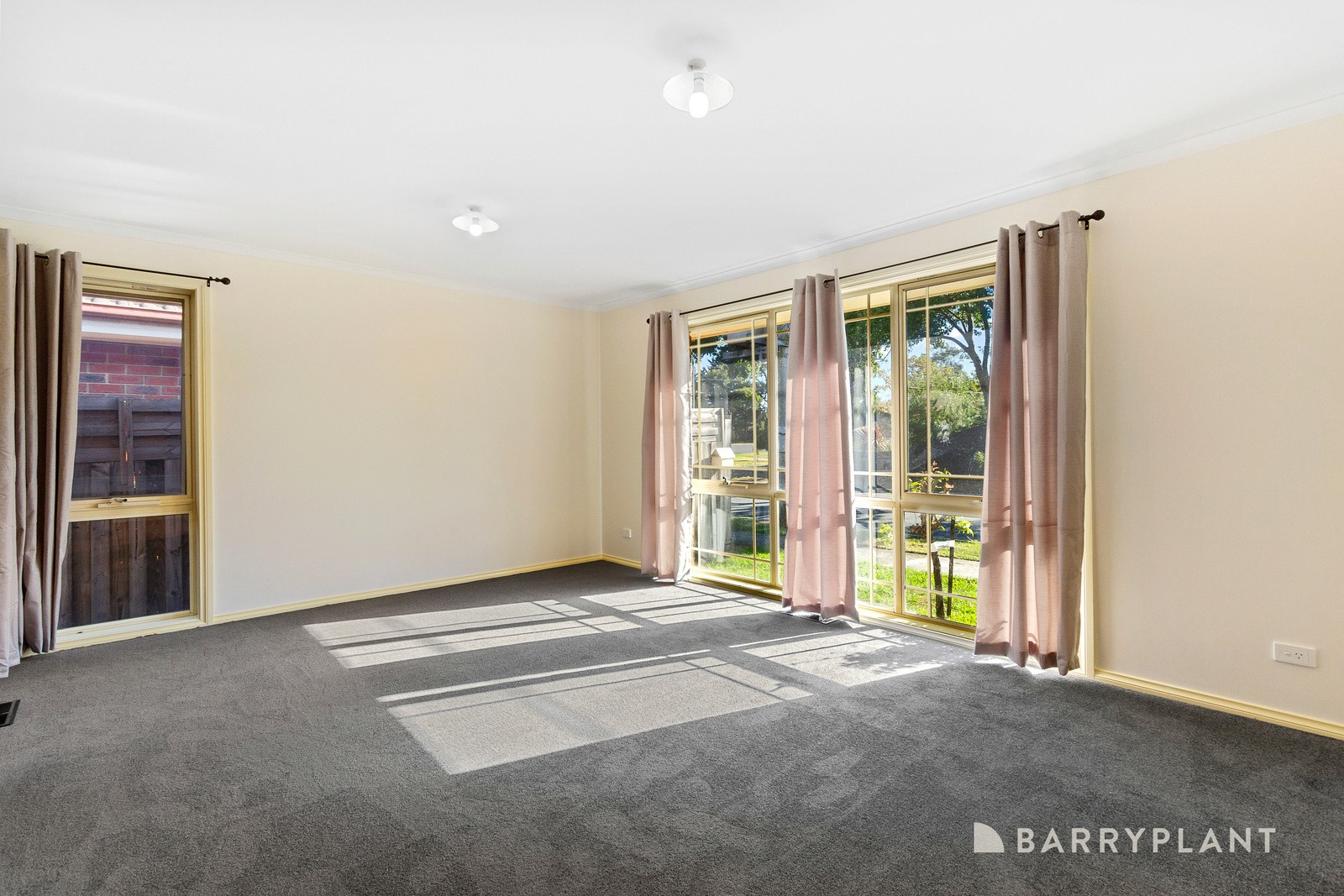 2/1786 Ferntree Gully Road, Ferntree Gully, VIC 3156 - Thumbnail 2 - 19/03/2024