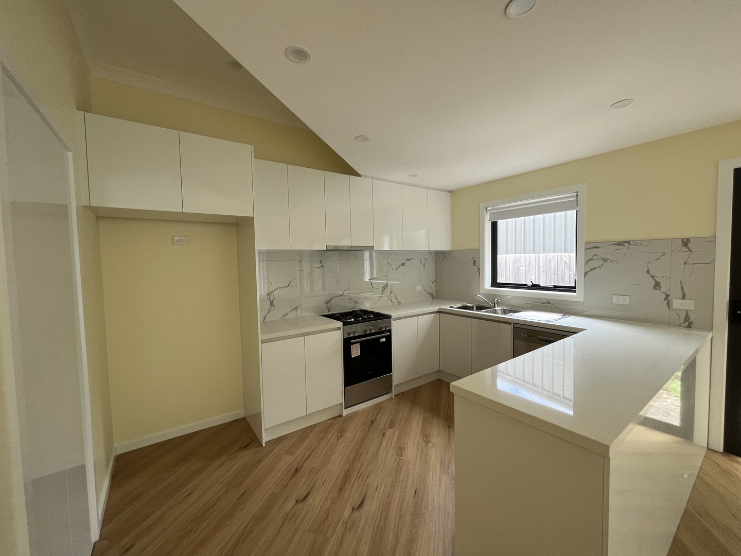2/18 Arundel  Court, Hoppers Crossing, VIC 3029, Hoppers Crossing - Thumbnail 7