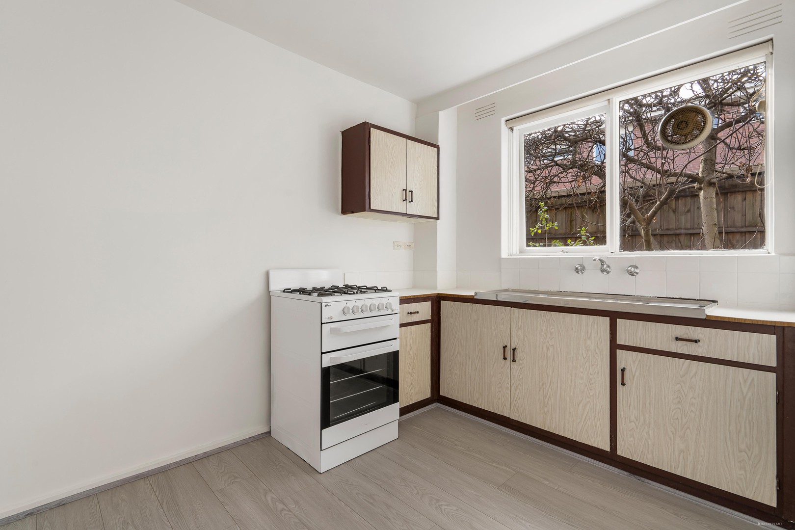 2/18 Ashted Road, Box Hill, VIC 3128, Box Hill - Thumbnail 3
