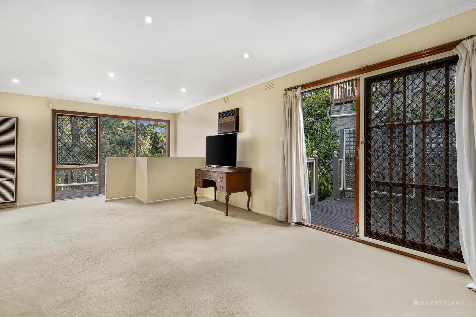 2/18 Beaufort Street, Mitcham, VIC 3132, Mitcham - Thumbnail 3