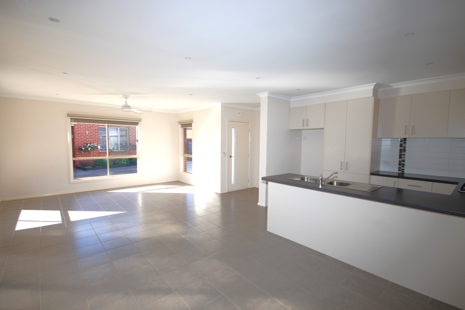 2/18 Clavus Road, Corio, VIC 3214, Corio - Thumbnail 2