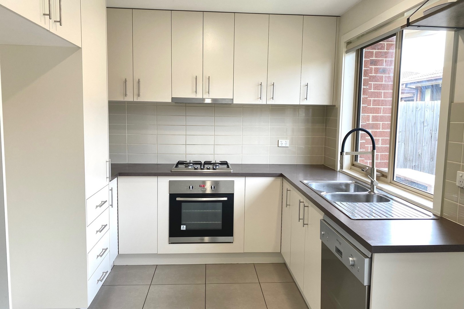 2/18 Gladstone Parade, Glenroy, VIC 3046, Glenroy - Thumbnail 5