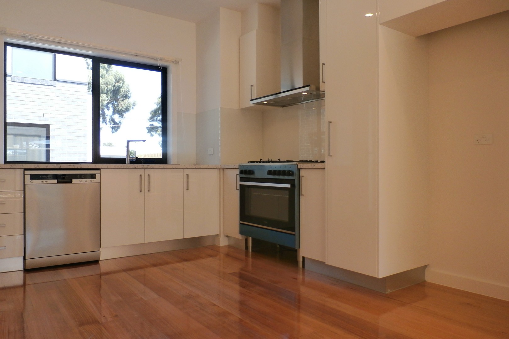 2/18 Lyking Street, Pascoe Vale, VIC 3044, Pascoe Vale - Thumbnail 4