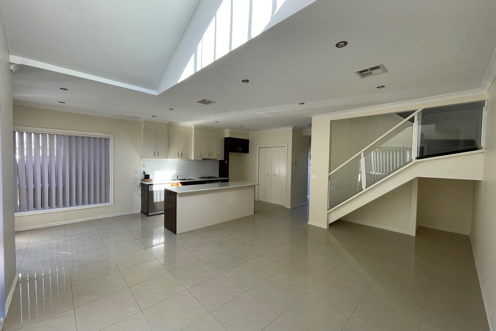 2/18 Miranda Road, Reservoir, VIC 3073, Reservoir - Thumbnail 2