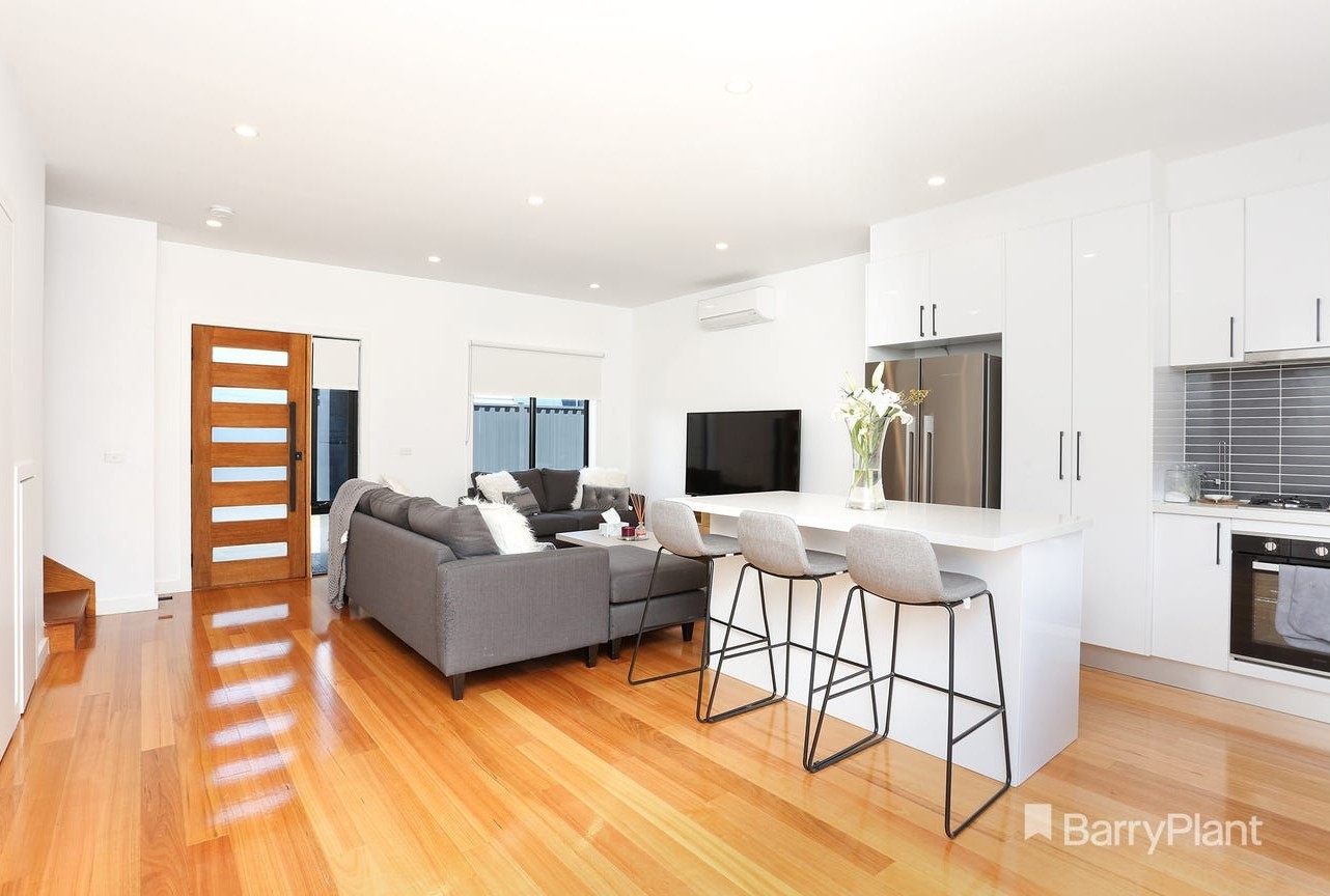 2/18 Neil Street, Hadfield, VIC 3046, Hadfield - Thumbnail 3
