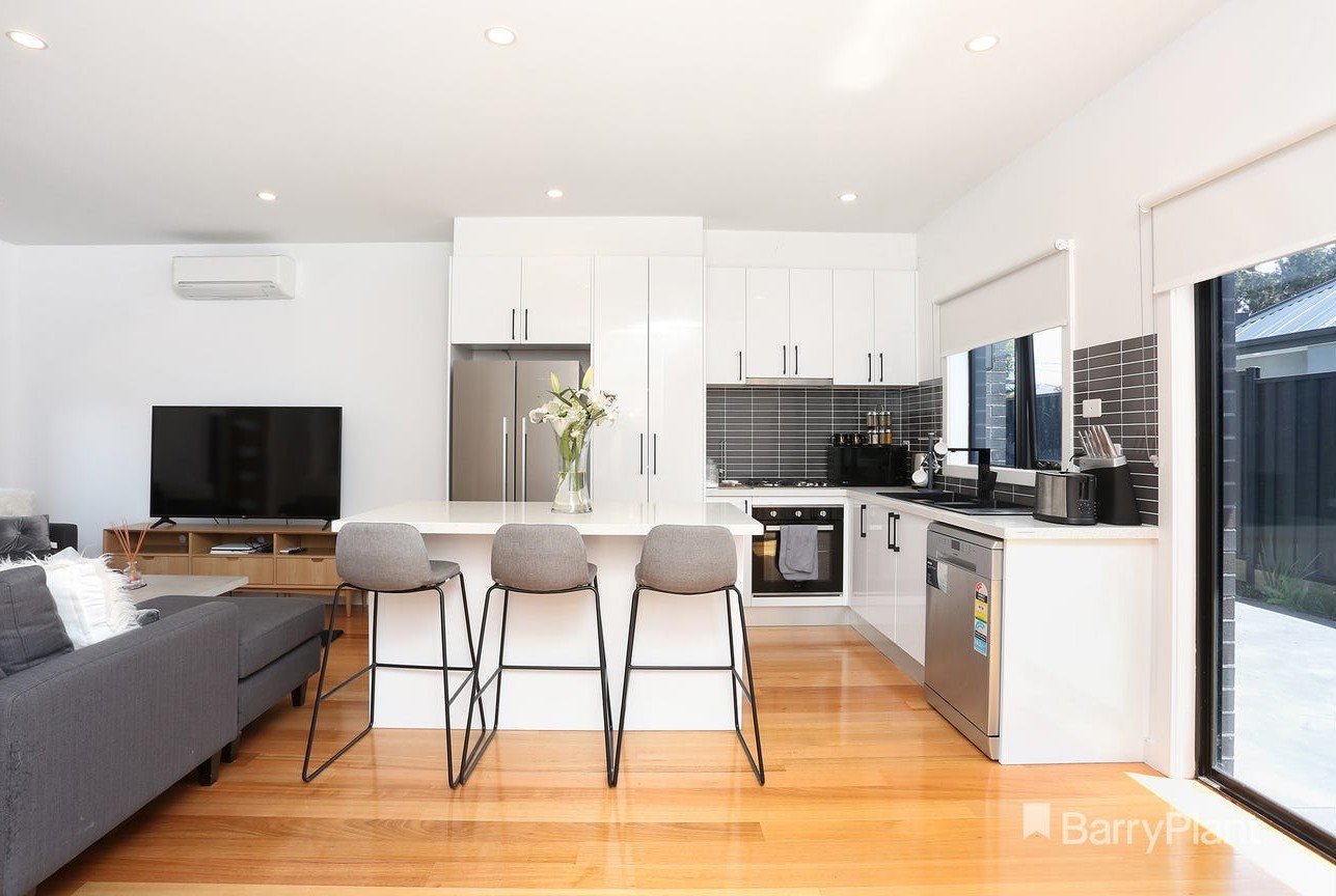 2/18 Neil Street, Hadfield, VIC 3046, Hadfield - Thumbnail 4