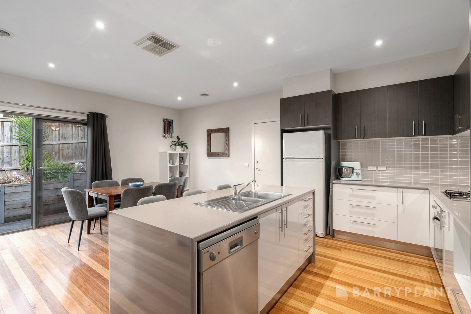 2/18 North Road, Lilydale, VIC 3140, Lilydale - Thumbnail 3