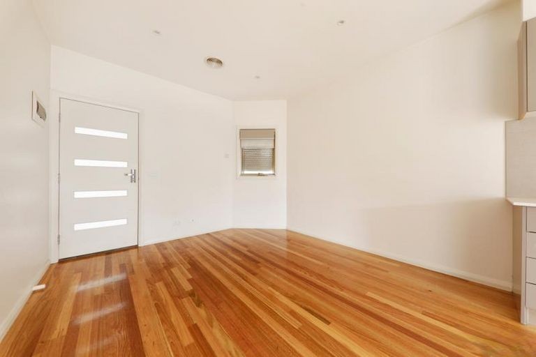2/18 Prince Andrew Avenue, Lalor, VIC 3075, Lalor - Thumbnail 4