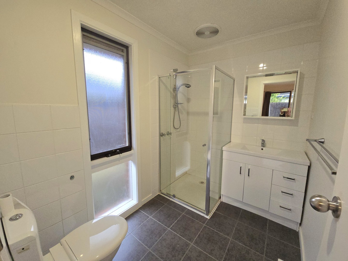 2/18 Sunbeam Avenue, Ringwood East, VIC 3135, Ringwood East - Thumbnail 3