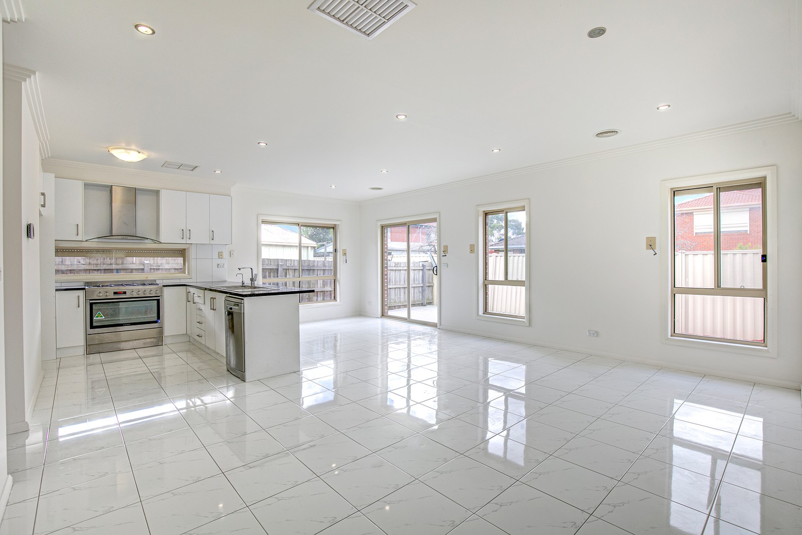 2/18 Wymlet Street, Fawkner, VIC 3060, Fawkner - Thumbnail 2