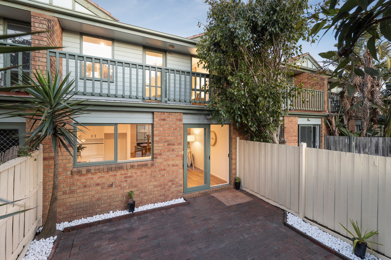 2/180-181 Nepean Highway, Seaford, VIC 3198