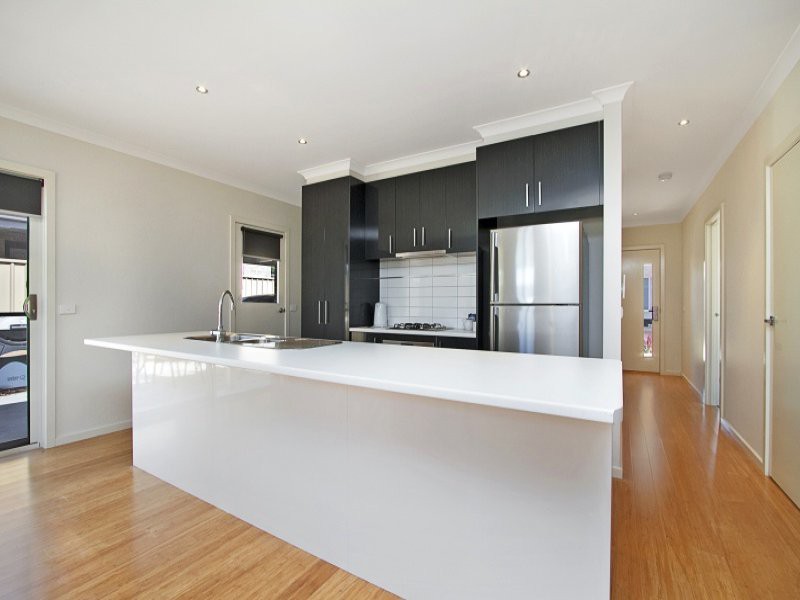 2/18A Emmett Street, Golden Square, VIC 3555 - Thumbnail 1 - 22/11/2021