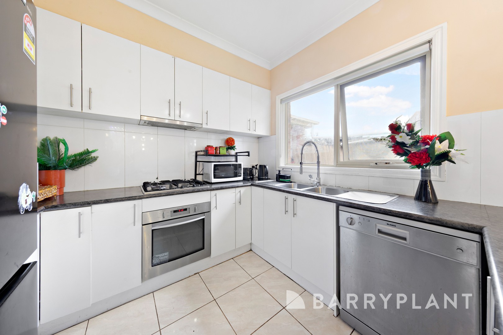 2/19 Bailey Street, St Albans, VIC 3021, St Albans - Thumbnail 4
