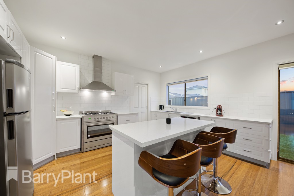 2/19 Glendenning Street, St Albans, VIC 3021, St Albans - Thumbnail 2