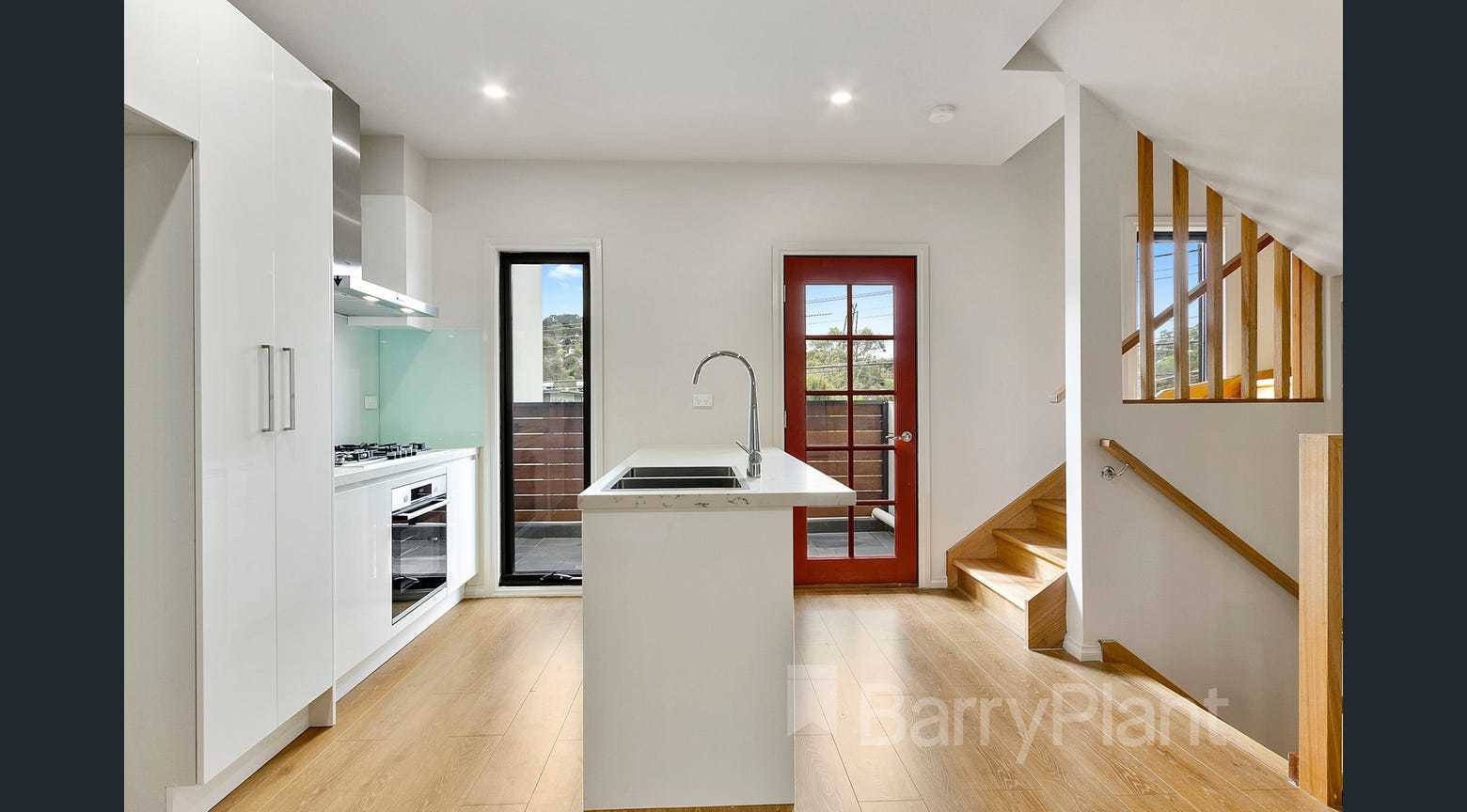 2/19 Nelson Street, Ringwood, VIC 3134, Ringwood - Thumbnail 2