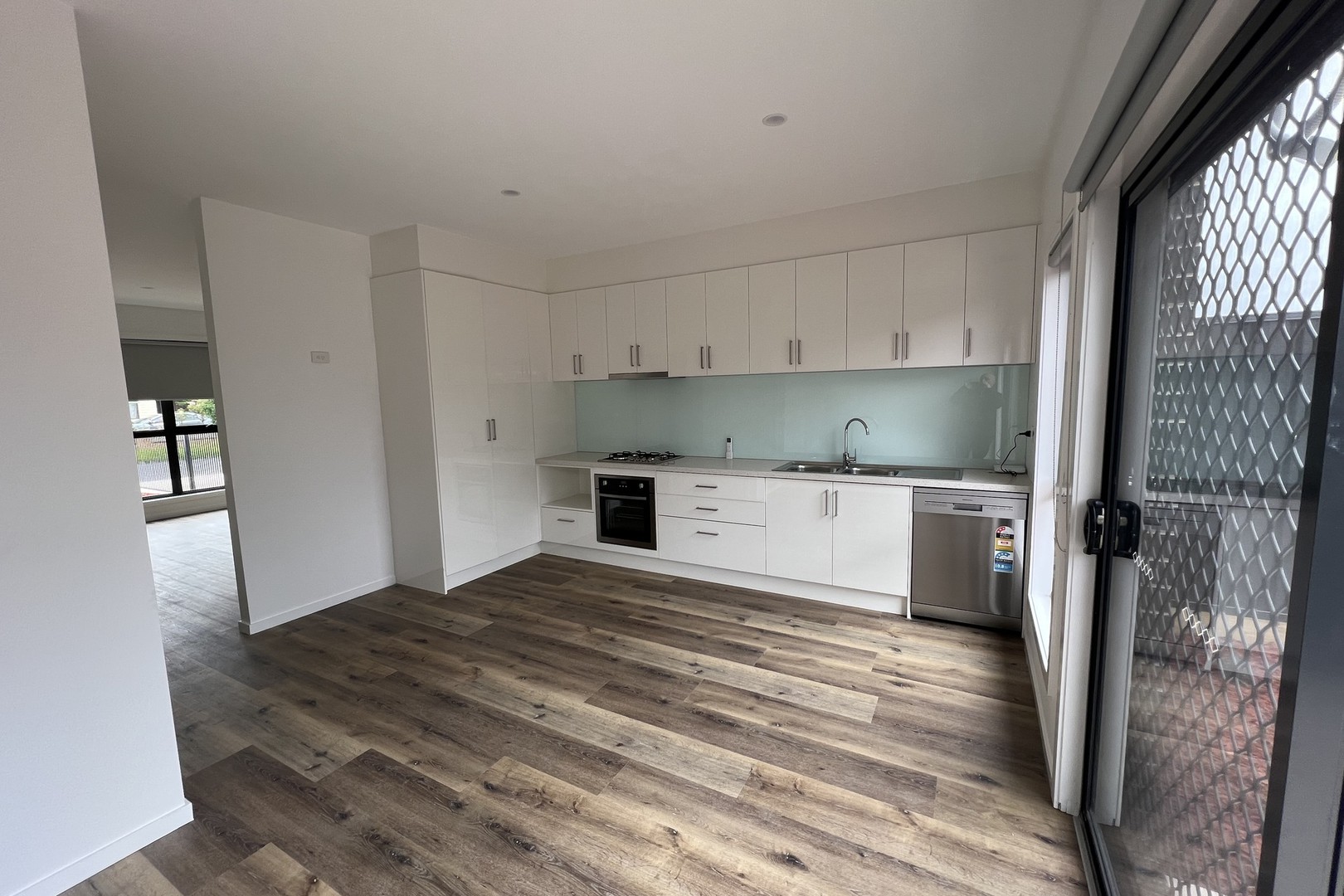 2/19 Oberon Avenue, St Albans, VIC 3021, St Albans - Thumbnail 2
