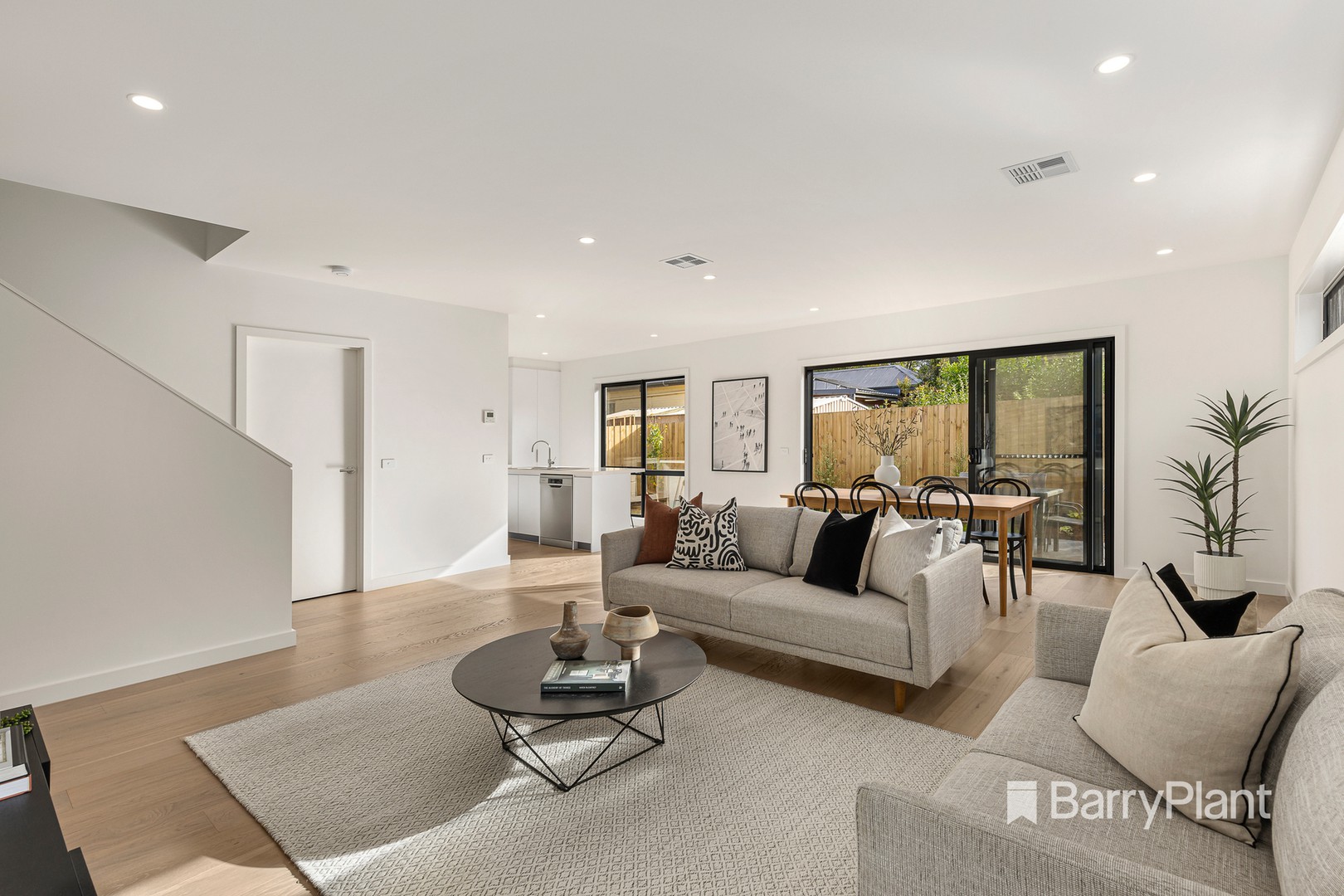 2/19 Pascoe Avenue, Croydon, VIC 3136, Croydon - Thumbnail 2