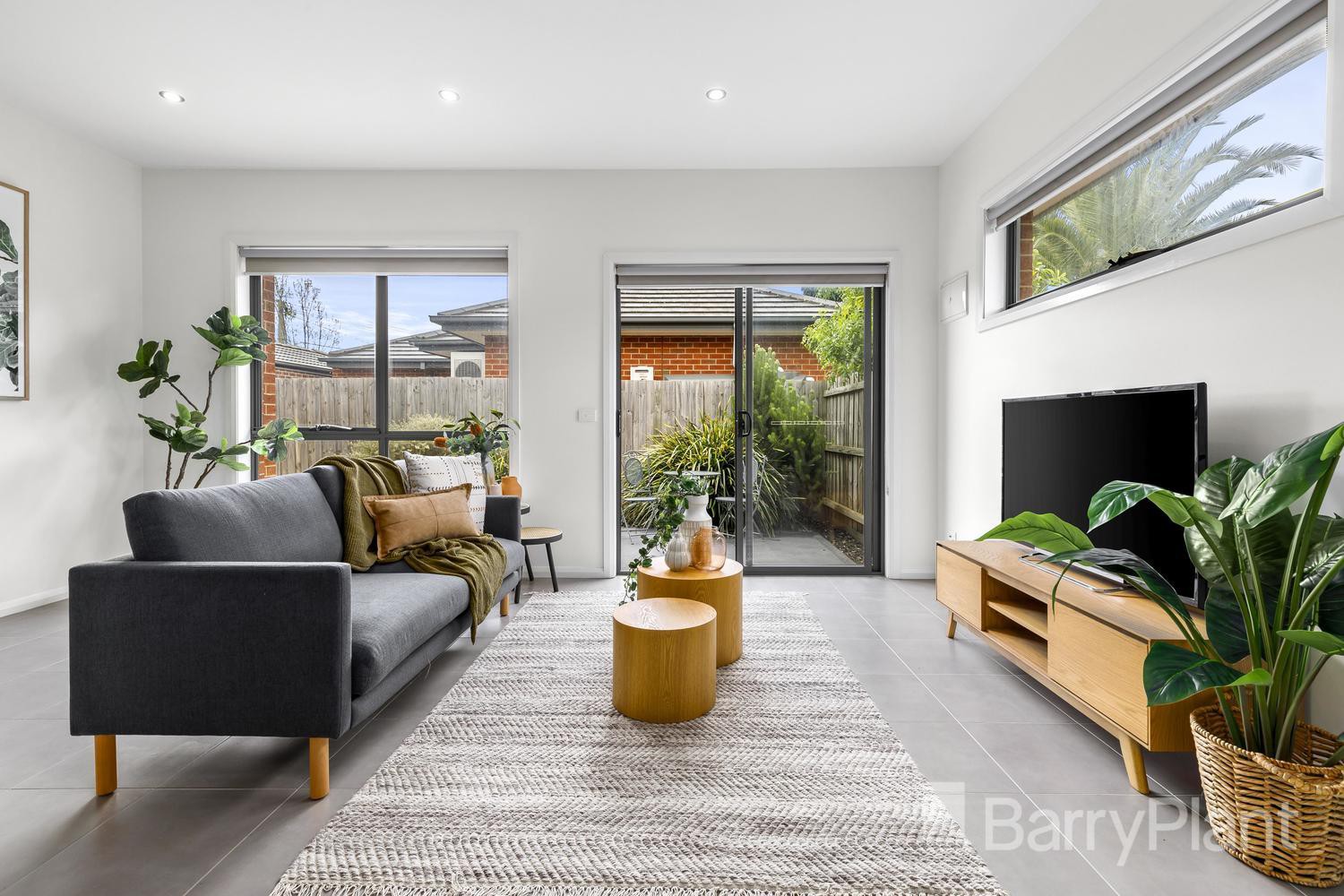 2/19 Rockbank Road, Ardeer, VIC 3022 - Thumbnail 2 - 22/11/2021