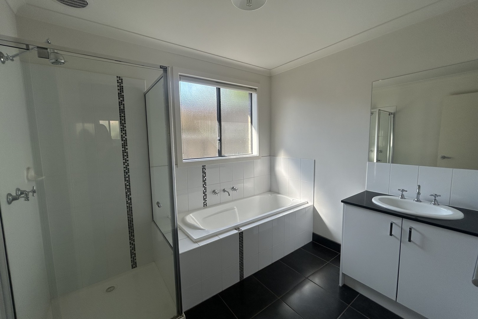 2/19 Torre Road, Pakenham, VIC 3810, Pakenham - Thumbnail 5