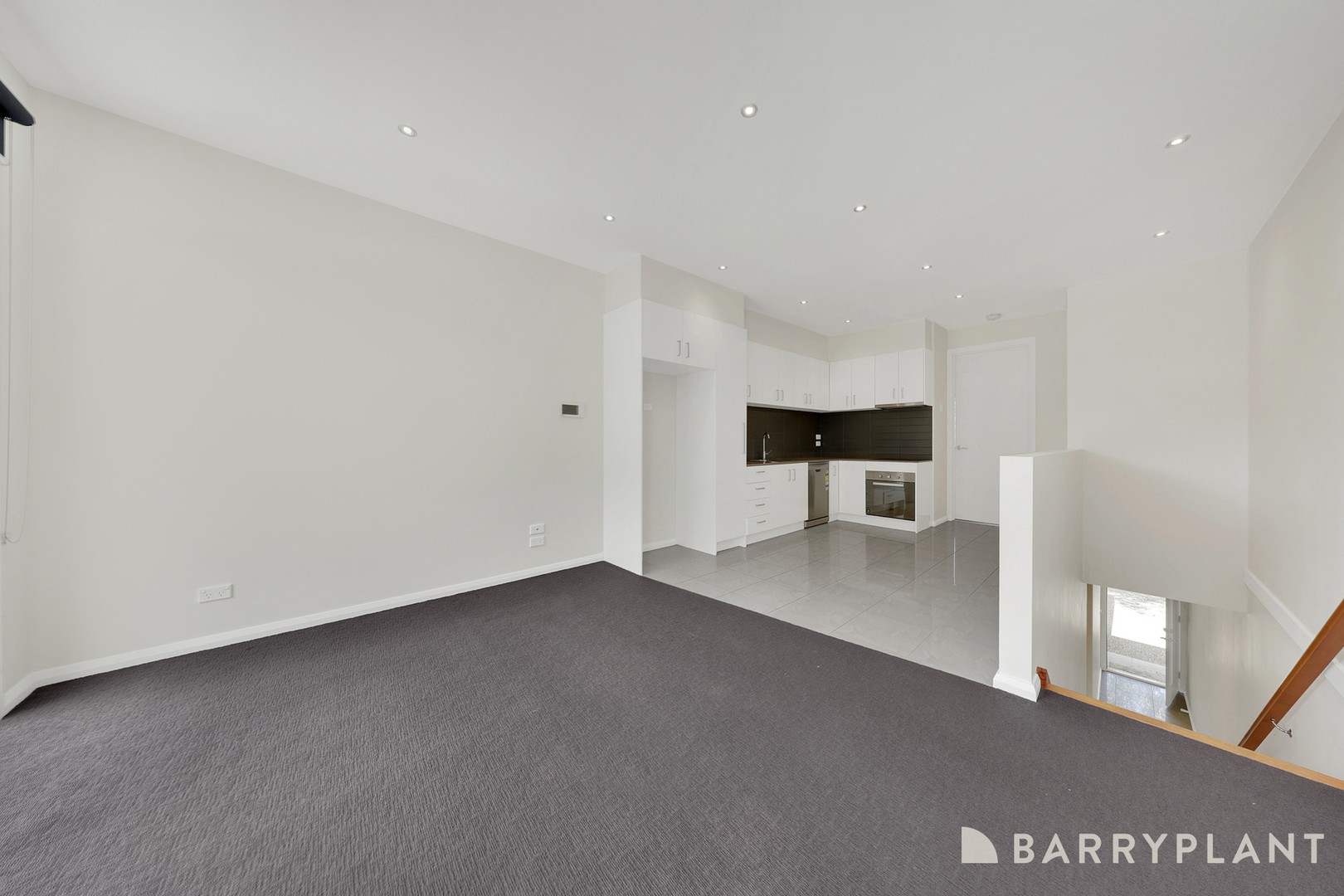 2/190 Gordons Road, South Morang, VIC 3752, South Morang - Thumbnail 3
