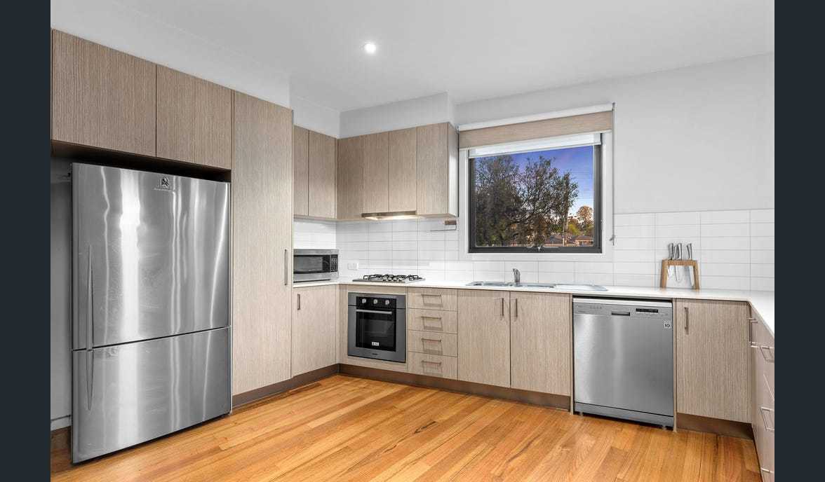 2/199 Hull Road, Mooroolbark, VIC 3138, Mooroolbark - Thumbnail 4