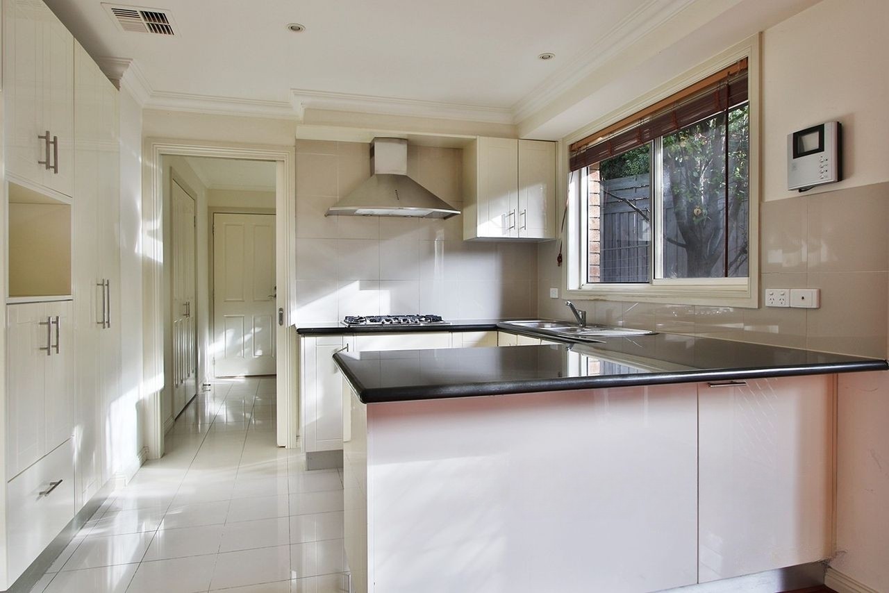 2/2-4 Ireland Avenue, Doncaster East, VIC 3109 - Thumbnail 2 - 14/04/2026