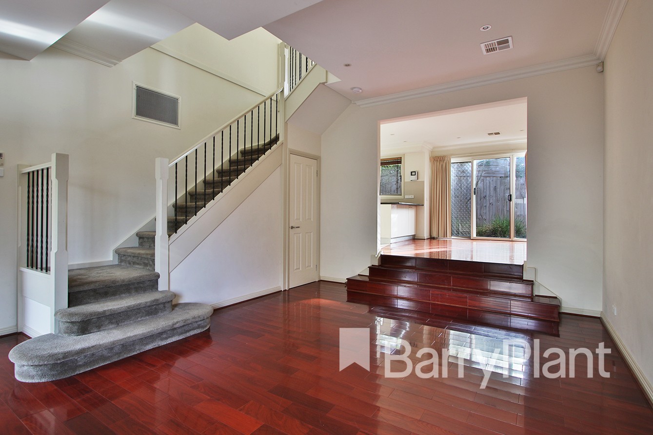 2/2-4 Ireland Avenue, Doncaster East, VIC 3109, Doncaster East - Thumbnail 3
