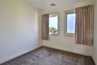 2/2-4 Ireland Avenue, Doncaster East, VIC 3109, Doncaster East - Thumbnail 4
