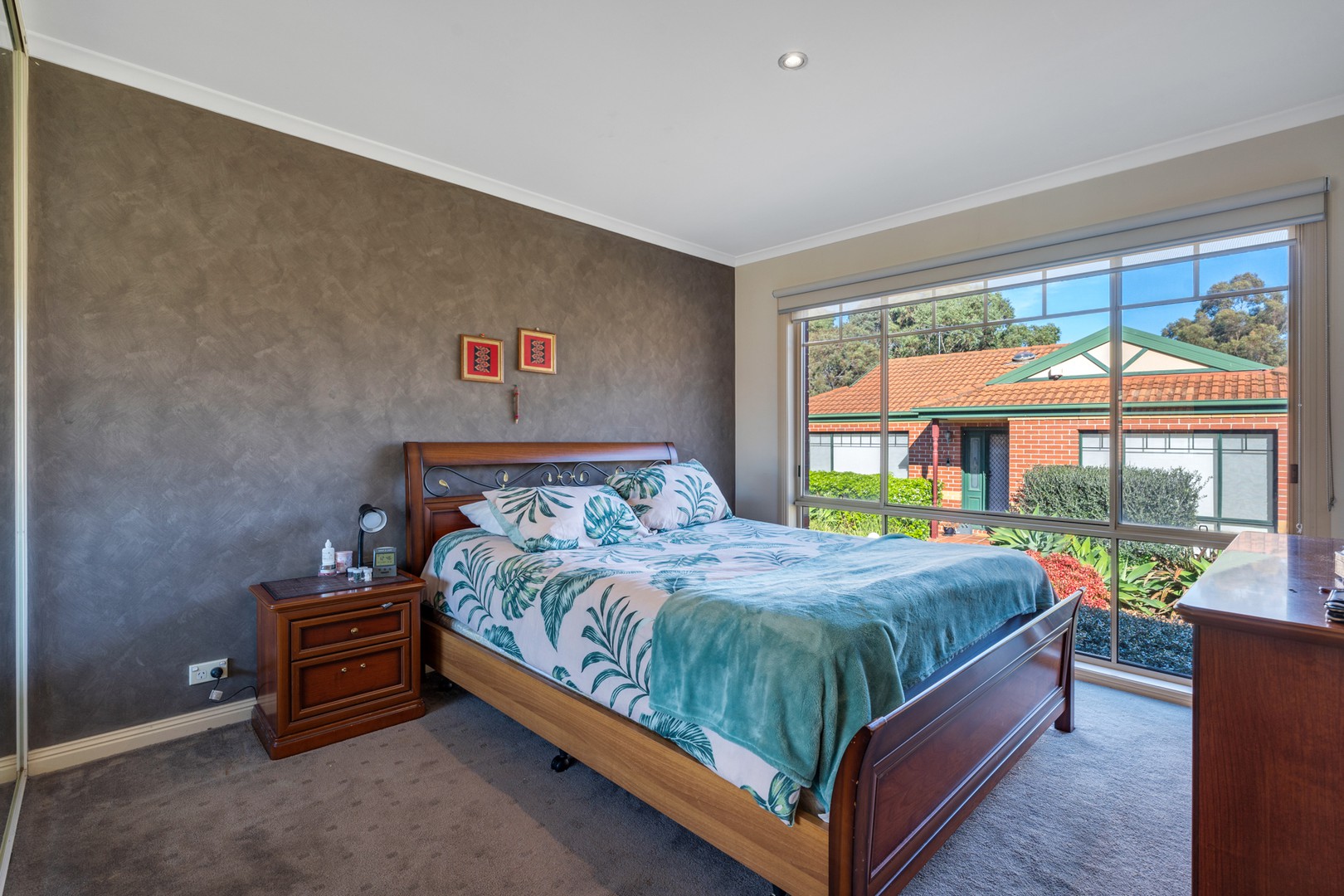 2/2-8 Knight Crescent, Roxburgh Park, VIC 3064, Roxburgh Park - Thumbnail 4