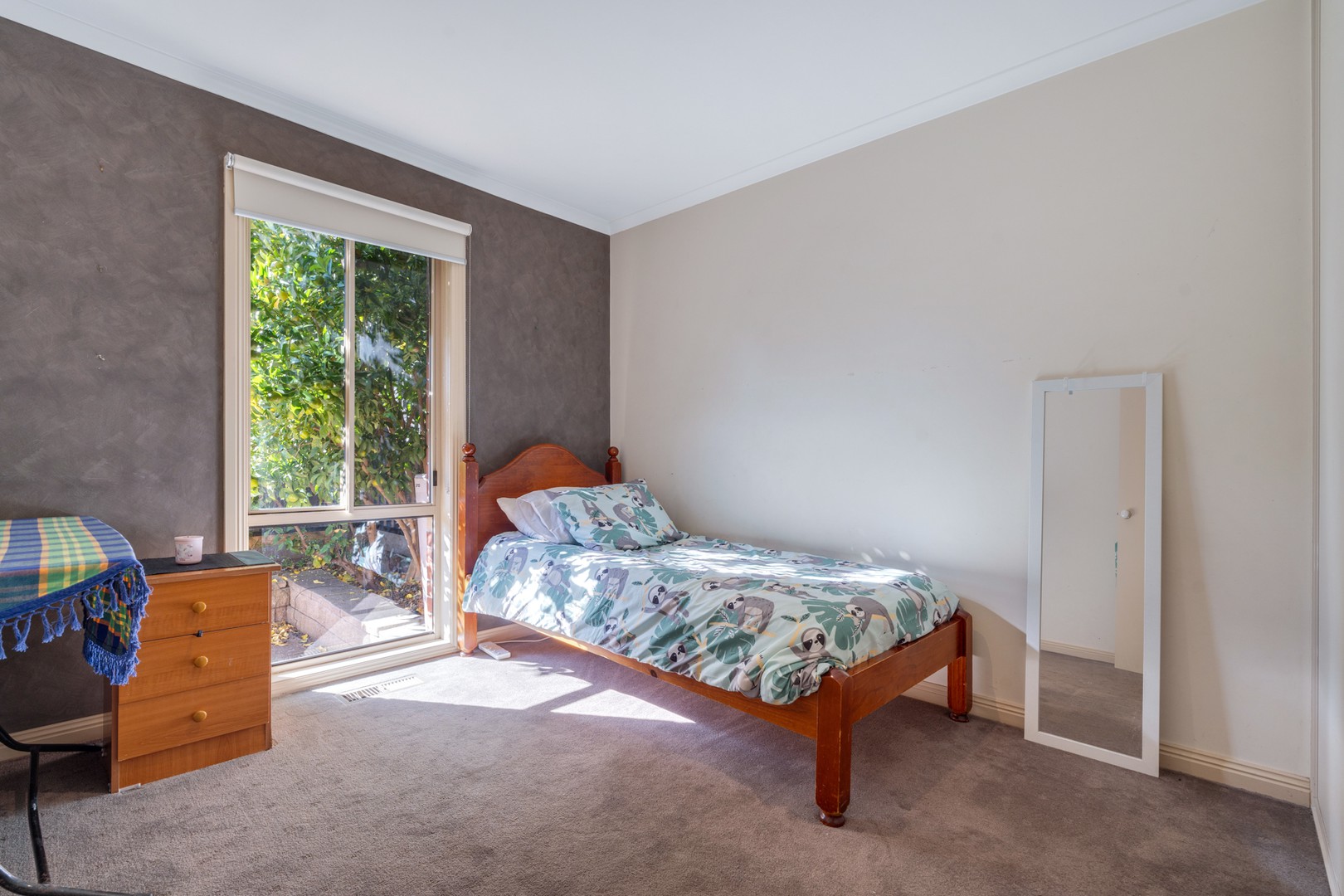 2/2-8 Knight Crescent, Roxburgh Park, VIC 3064, Roxburgh Park - Thumbnail 2