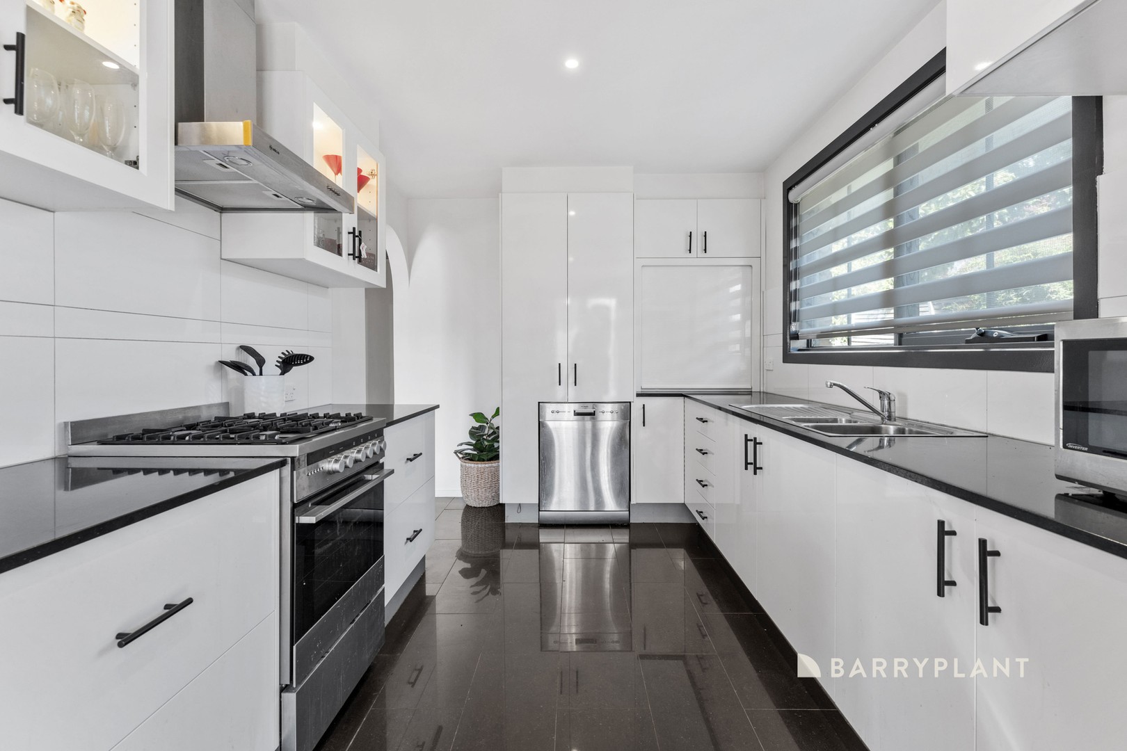 2/2 Adamson Road, Beaconsfield, VIC 3807, Beaconsfield - Thumbnail 4