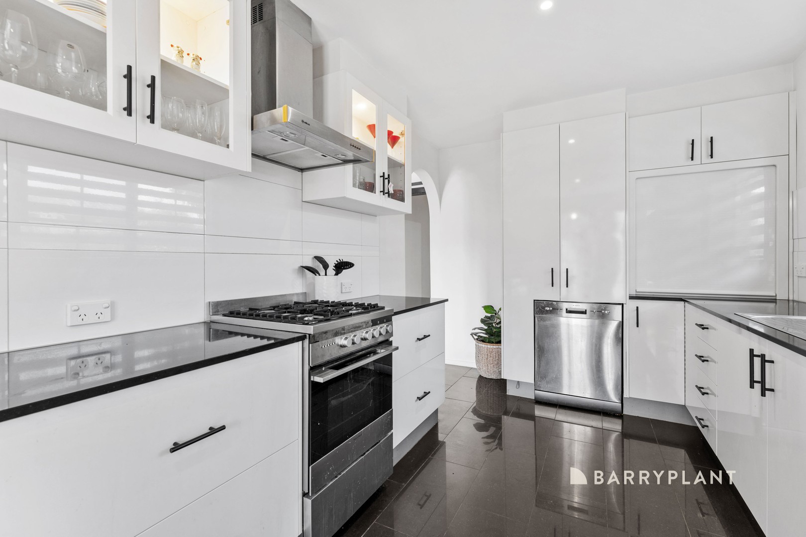 2/2 Adamson Road, Beaconsfield, VIC 3807, Beaconsfield - Thumbnail 5