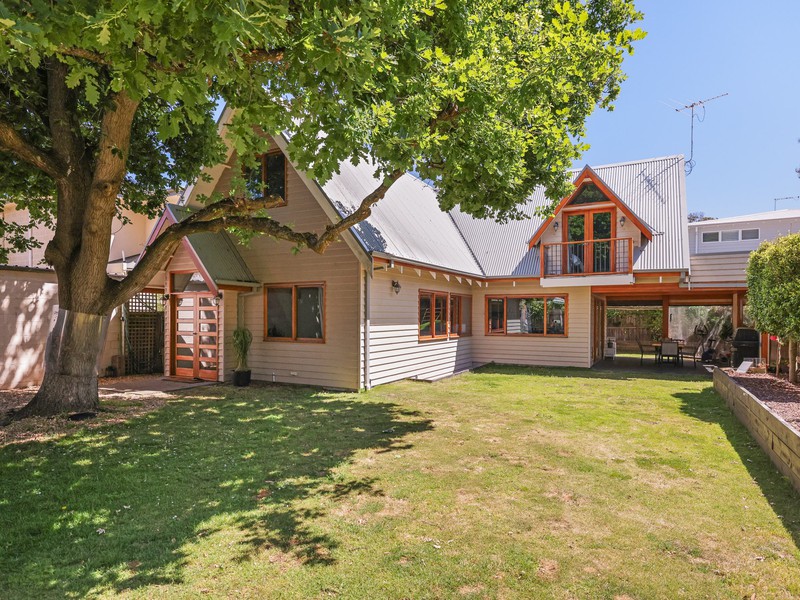 2/2 Albert Street, Cowes, VIC 3922 - Image - 22/10/2026