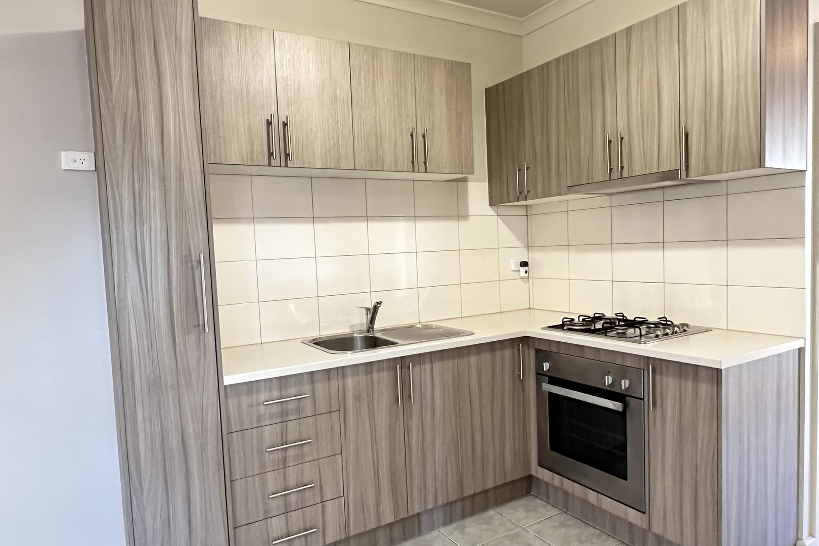 2/2 Ash Street, Thomastown, VIC 3074, Thomastown - Thumbnail 2