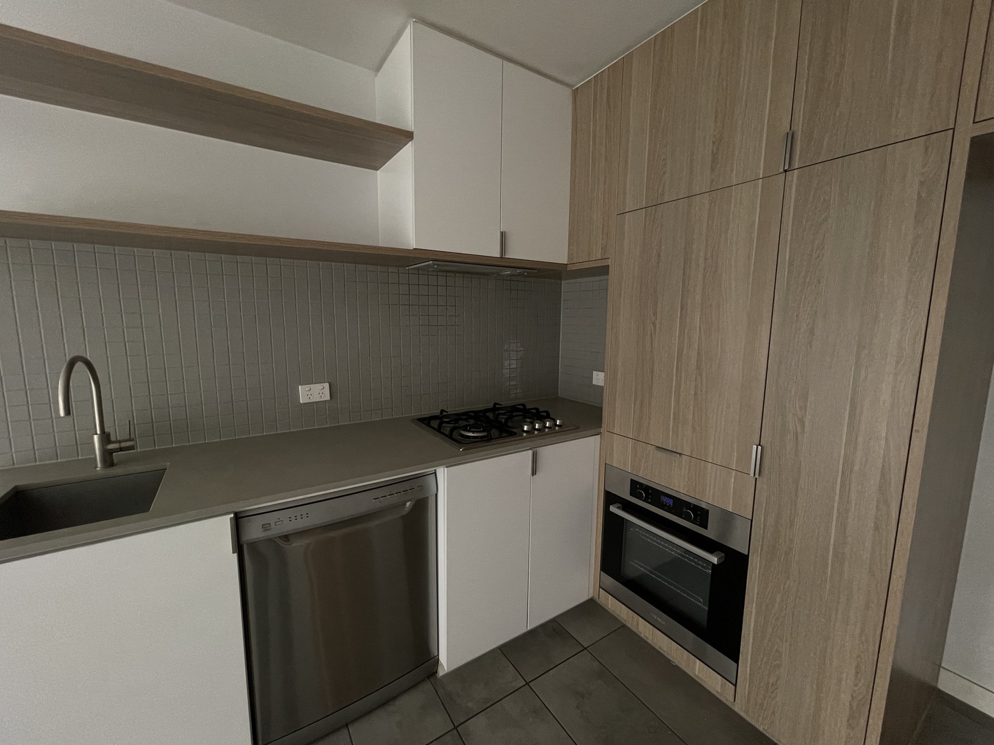 2/2 Clark Street, Williams Landing, VIC 3027, Williams Landing - Thumbnail 6