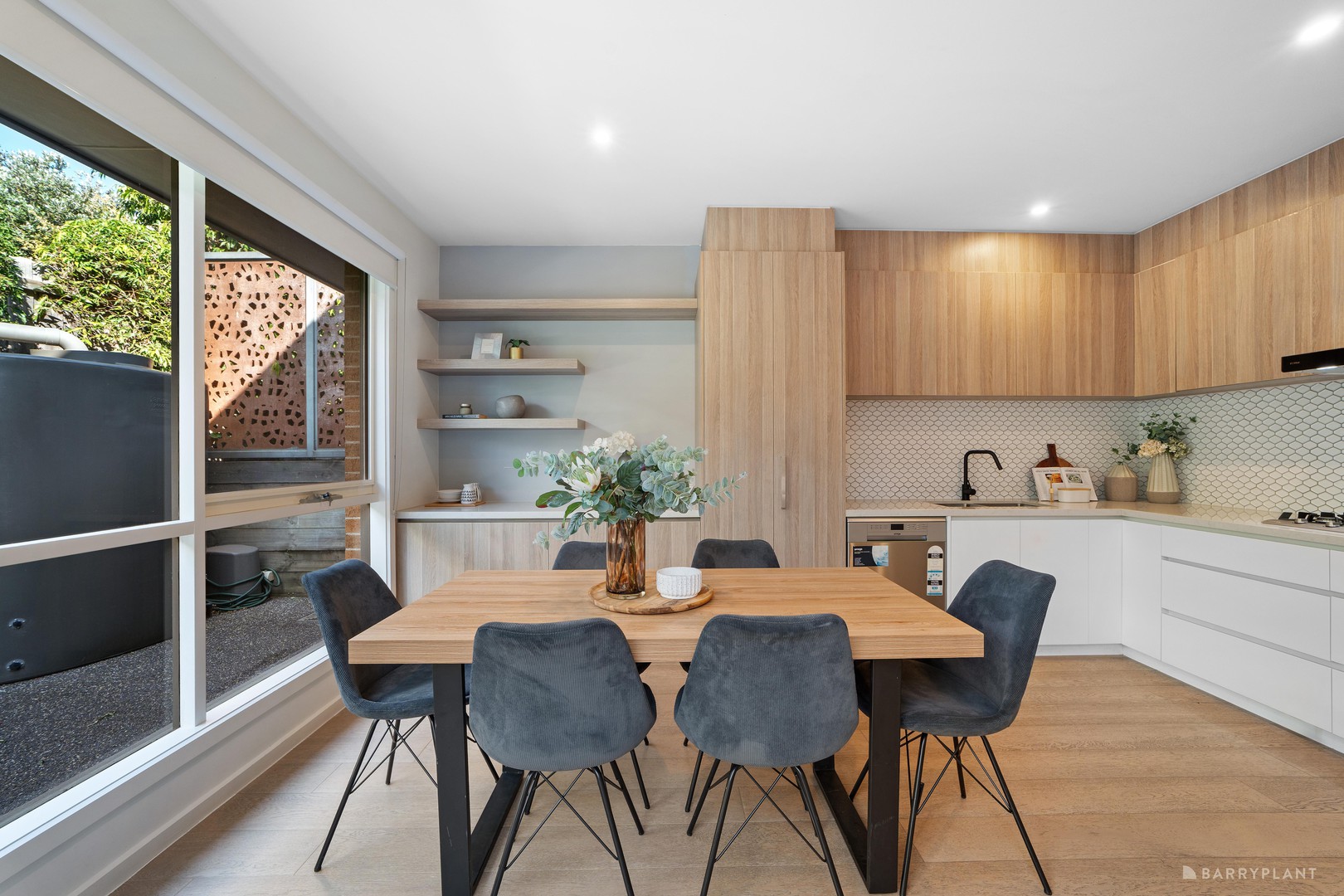 2/2 Eyre Court, Templestowe Lower, VIC 3107 - Thumbnail 2 - 29/04/2026