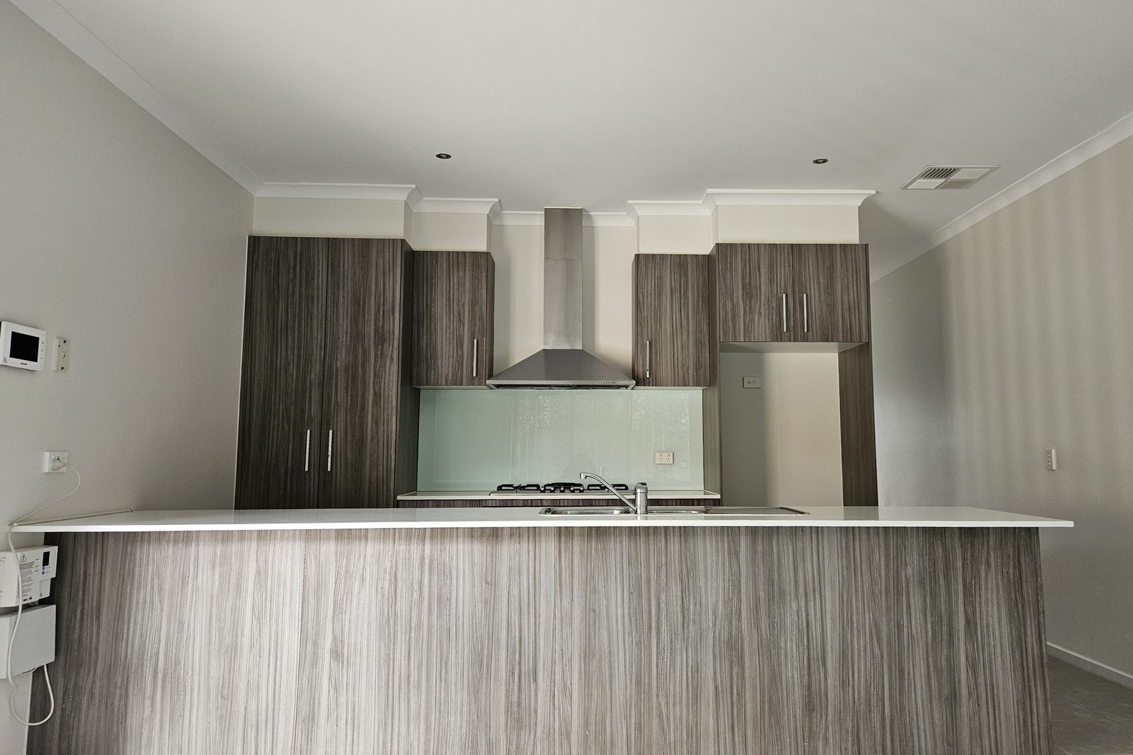 2/2 Fishburn Grove, Harkness, VIC 3337, Harkness - Thumbnail 3