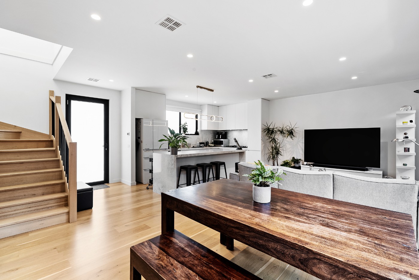 2/2 Francis Street, Oak Park, VIC 3046 - Thumbnail 2 - 20/07/2026