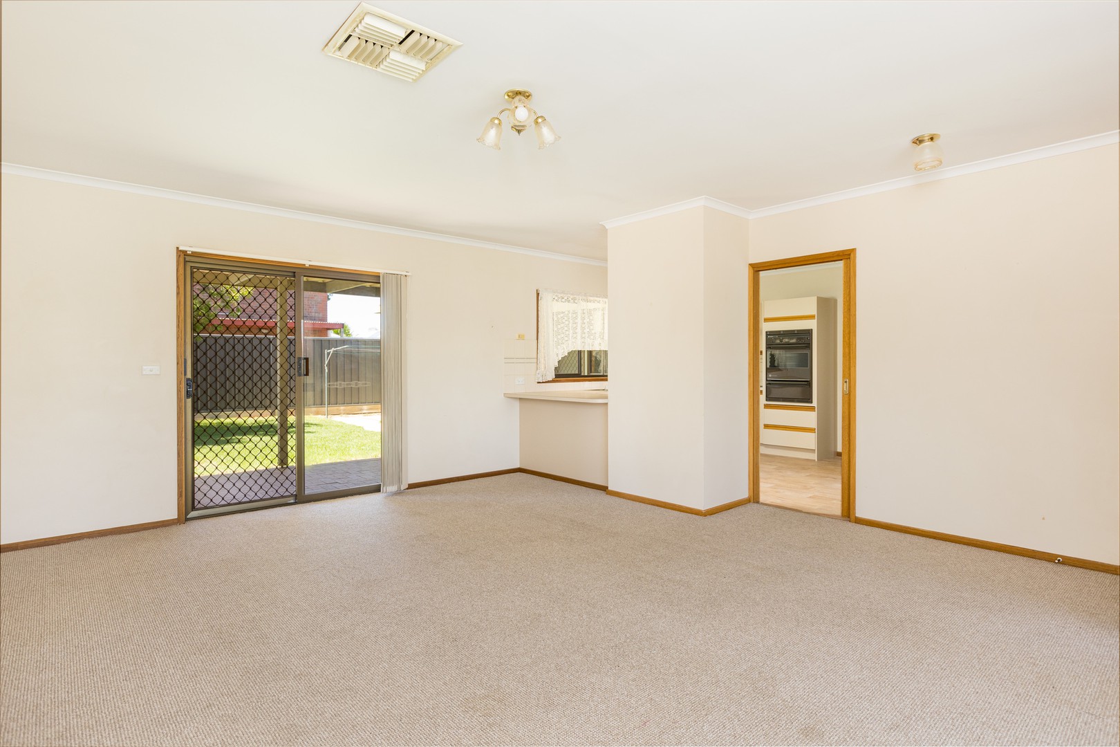 2/2 Greenvale Parade, Mildura, VIC 3500, Mildura - Thumbnail 3