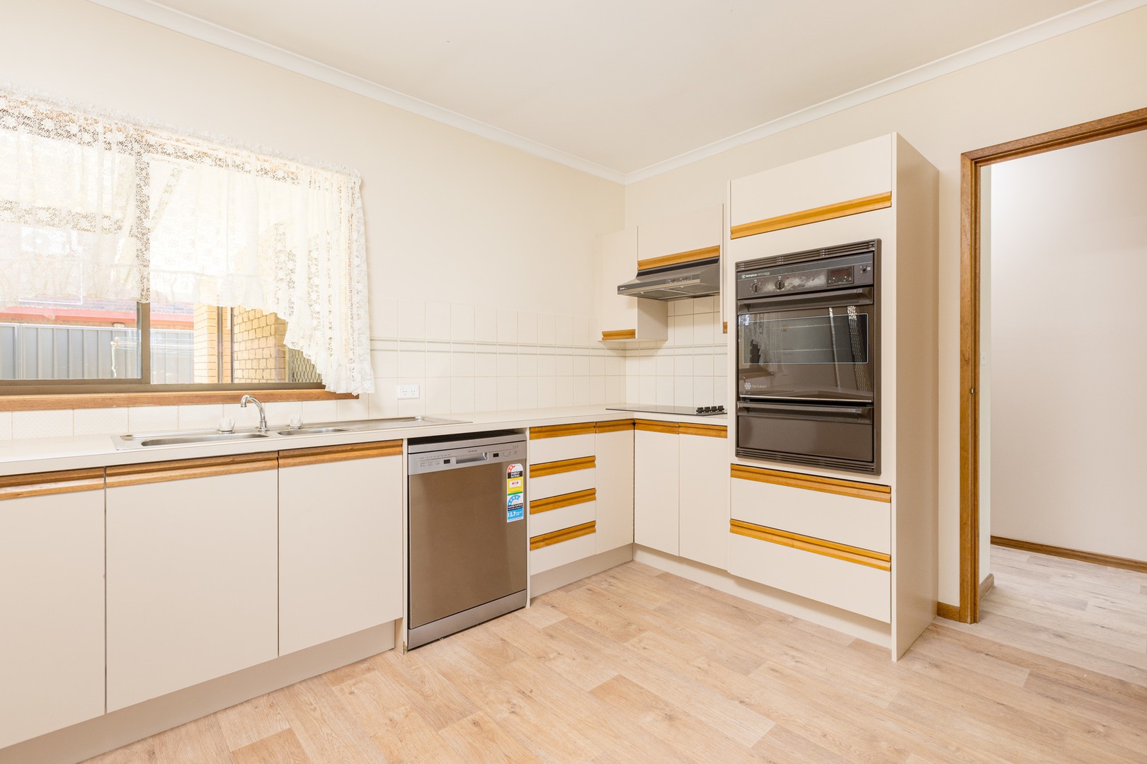 2/2 Greenvale Parade, Mildura, VIC 3500, Mildura - Thumbnail 5