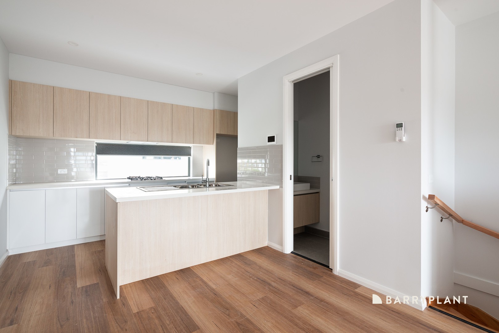 2/2 Josephine Street, Oak Park, VIC 3046, Oak Park - Thumbnail 5