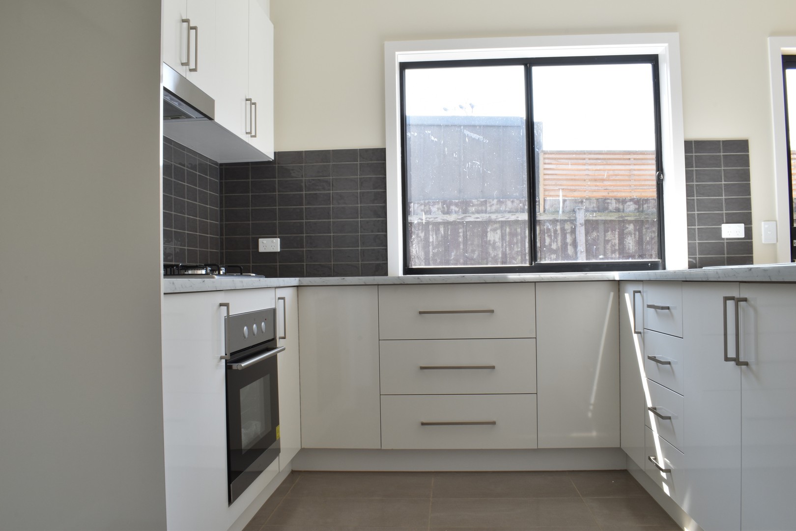 2/2 Leslie Street, Thomastown, VIC 3074, Thomastown - Thumbnail 3