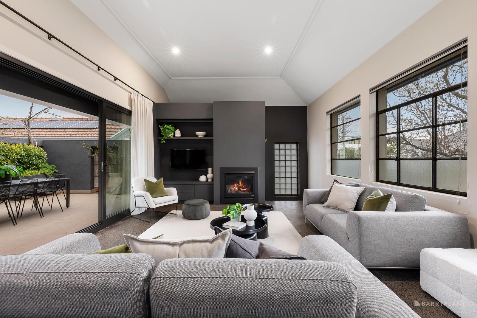 2/2 Myrniong Grove, Hawthorn East, VIC 3123 For Sale