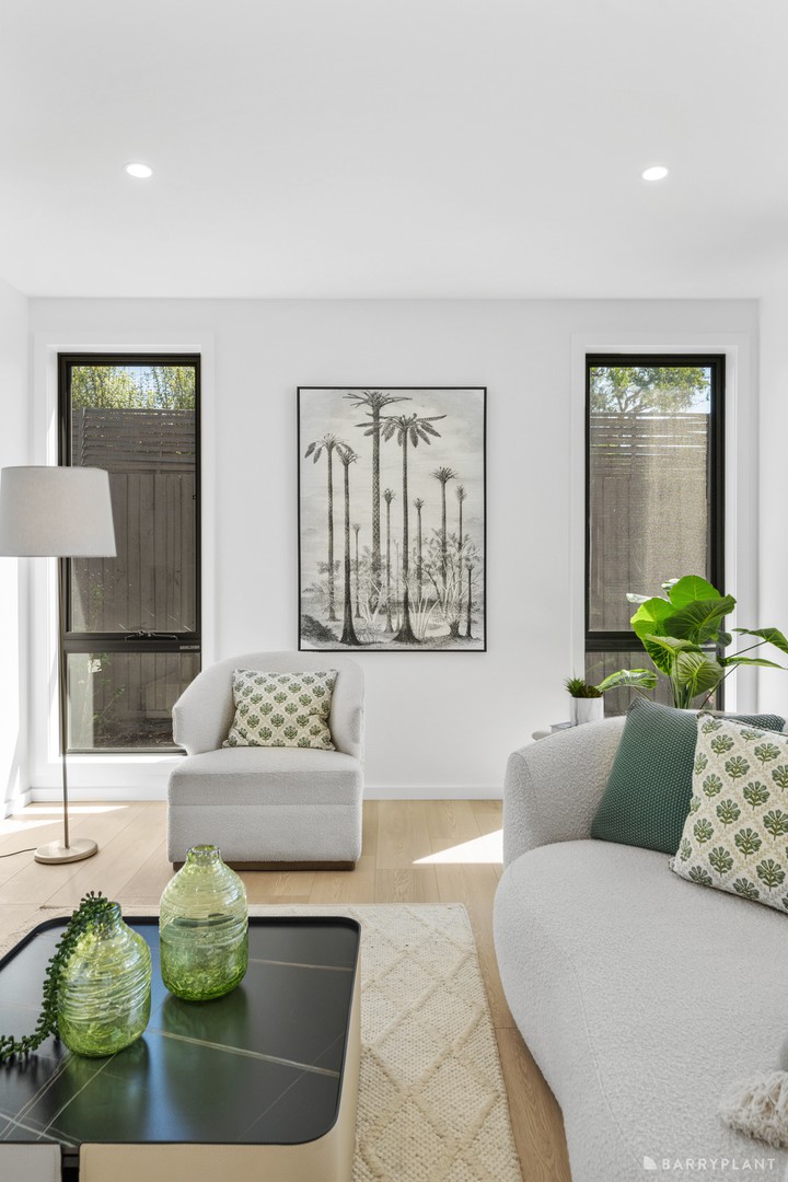 2/2 Philip Street, Heathmont, VIC 3135 - Thumbnail 2 - 13/03/2025