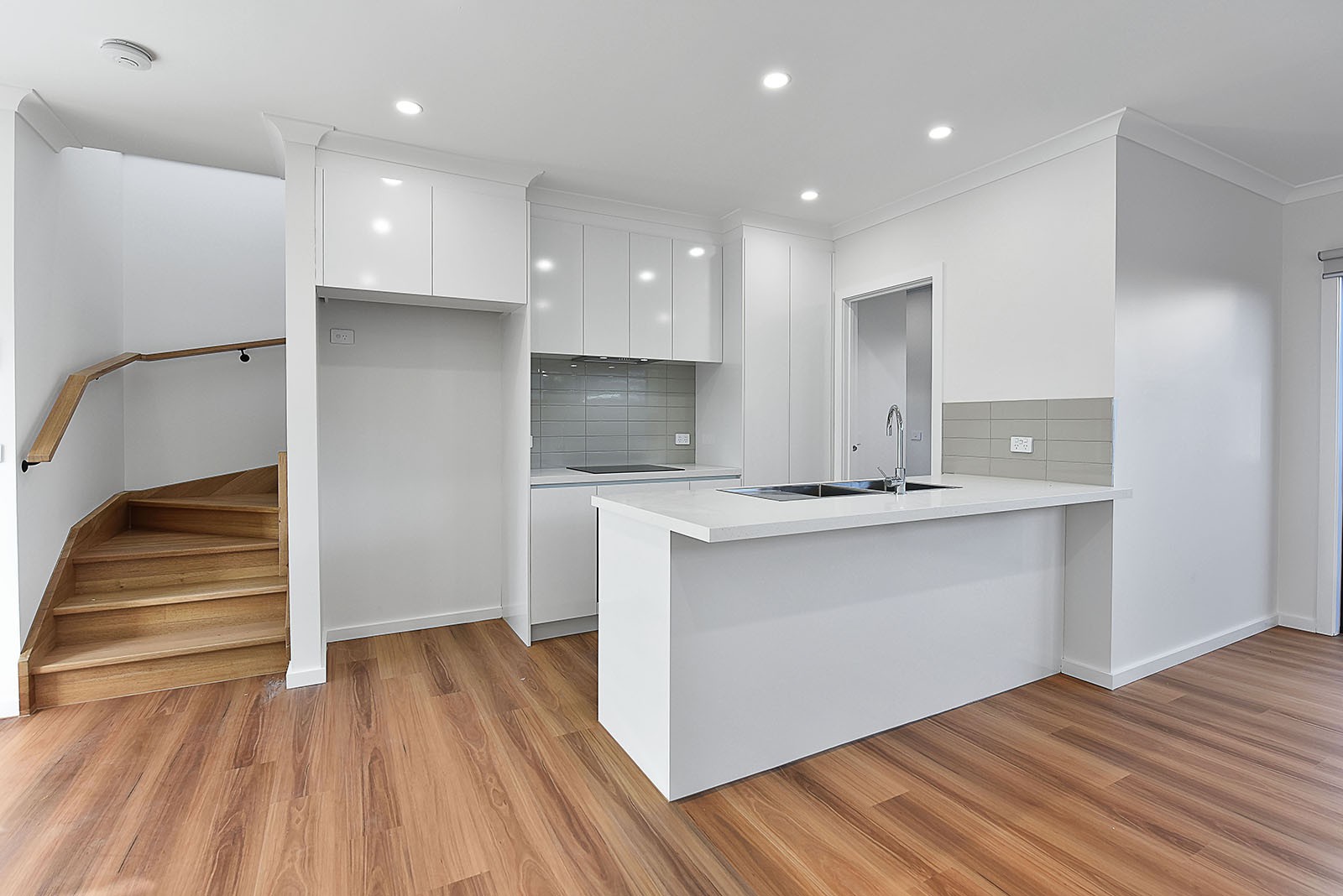 2/2 Robson Ave, Avondale Heights, VIC 3034, Avondale Heights - Thumbnail 5