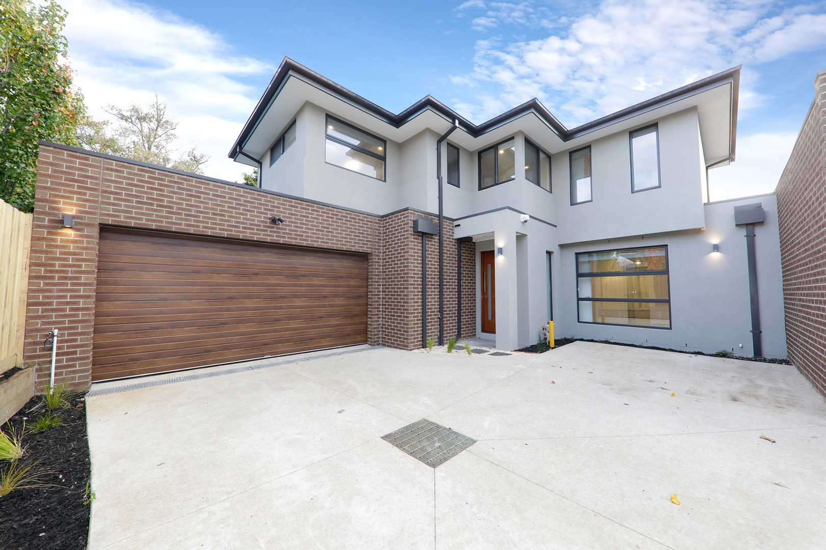 2/2 Rocklands Road, Ashwood, VIC 3147, Ashwood - Thumbnail 2