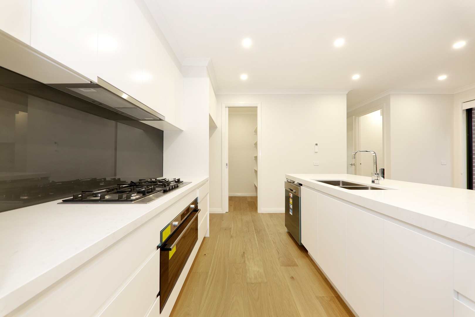 2/2 Rocklands Road, Ashwood, VIC 3147, Ashwood - Thumbnail 3