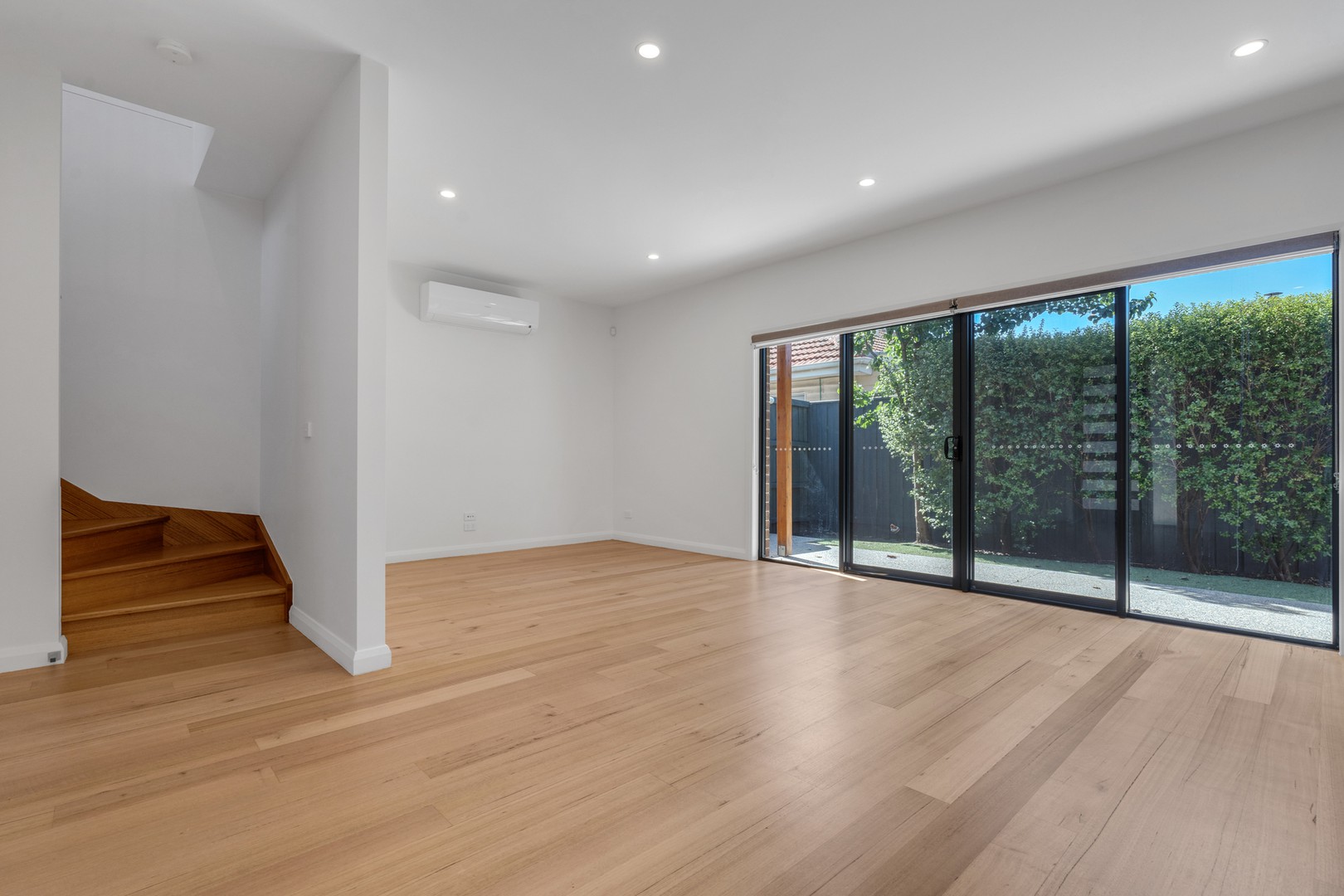 2/2 Spratling Street, Reservoir, VIC 3073, Reservoir - Thumbnail 3