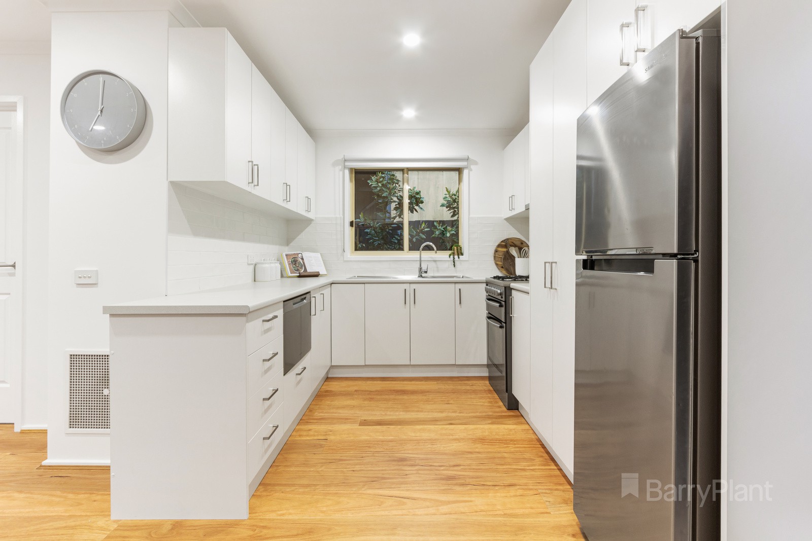 2/2 St Thomas AvenueWantirna, VIC 3152, Wantirna - Thumbnail 4